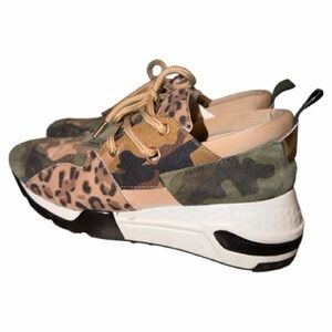 Steve Madden Stylish Camouflage Sneakers for Women